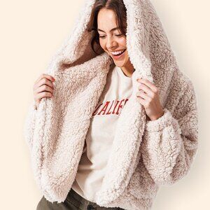 Teddy Jacket in Ivory - Large // Vestique